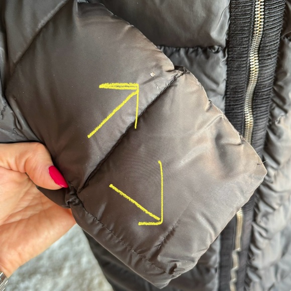 Moncler woman’s down jacket - Picture 14 of 16